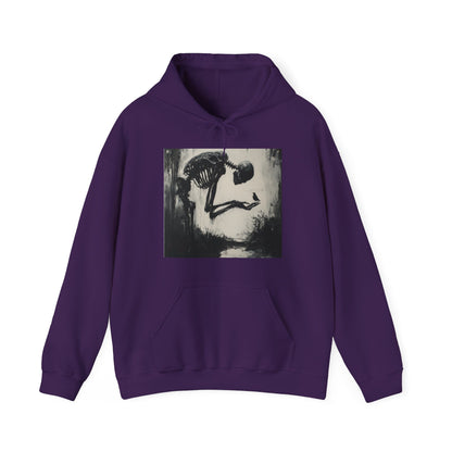 Unisex Heavy Blend™ Hooded Sweatshirt "Skull and the bird"